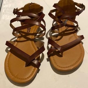 UNR8ED Brown Strappy Sandal - Size 7 - Only Tried On